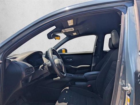 Used 2024 Honda HR-V Sport image 12