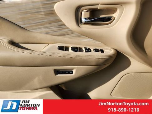 Used 2015 Nissan Murano SL w/ SL Technology Package FWD image 24