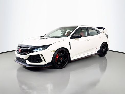 Used 2017 Honda Civic Type R image 4
