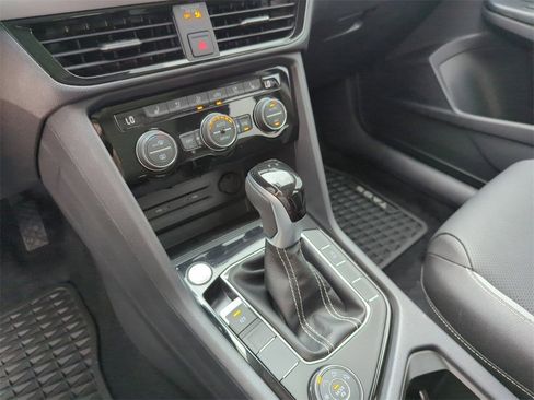 New 2024 Volkswagen Taos SEL image 23