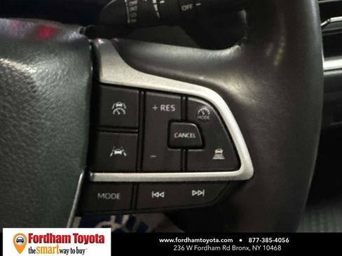 Certified 2025 Toyota Grand Highlander AWD Hybrid image 22
