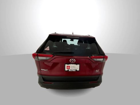 Used 2025 Toyota RAV4 XLE AWD/4WD image 7