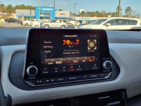 Used 2021 Nissan Rogue SV image 8