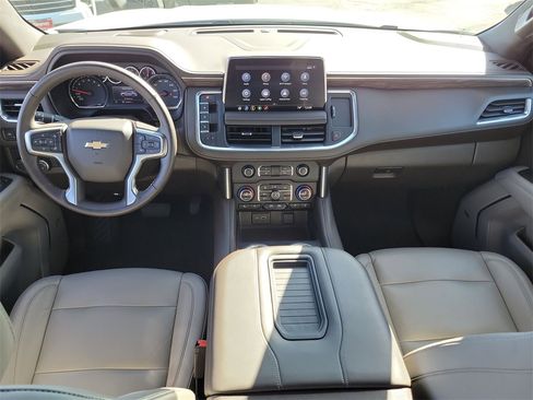 Used 2021 Chevrolet Tahoe LT w/ LT Signature Package image 20