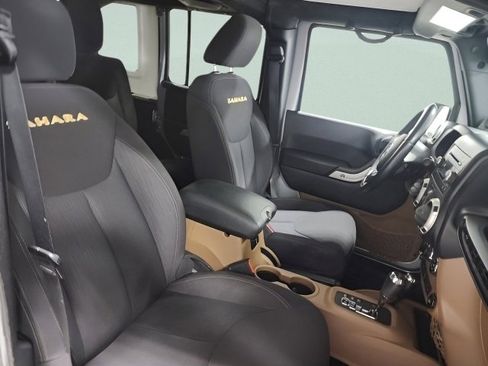 Used 2013 Jeep Wrangler Unlimited Sahara w/ Connectivity Group image 13