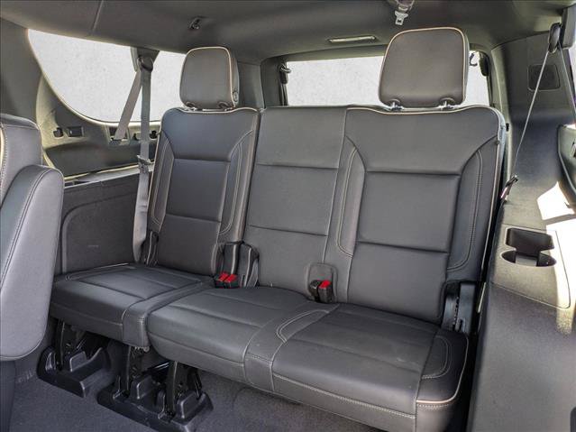 Used 2024 GMC Yukon XL SLT w/ SLT Premium Package AWD/4WD image 21