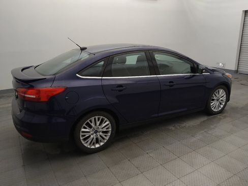 Used 2017 Ford Focus Titanium w/ Titanium Technology Package FWD image 10