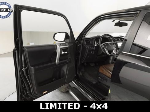 Used 2018 Toyota 4Runner Limited image 15