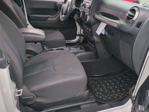 Used 2015 Jeep Wrangler Sport image 25