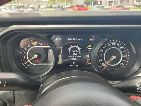 Used 2024 Jeep Wrangler Unlimited Rubicon AWD/4WD image 29