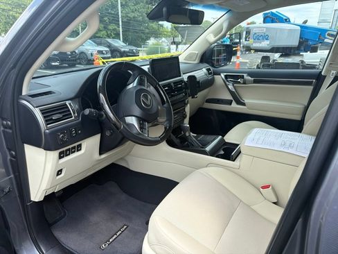 Used 2023 Lexus GX 460 Premium AWD/4WD image 7
