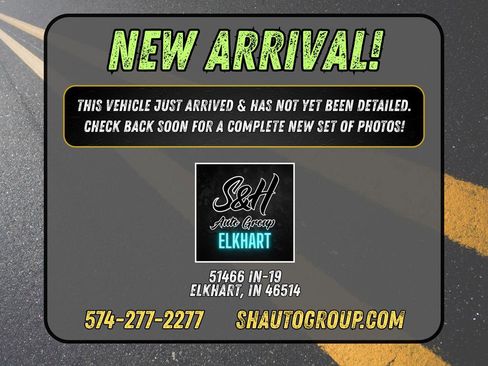 Used 2017 GMC Sierra 2500 Denali w/ Suspension Package, Off-Road image 2