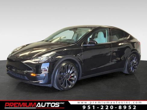 Used 2025 Tesla Model Y Performance AWD/4WD image 1