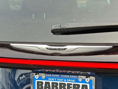 Used 2024 Chrysler Pacifica Pinnacle image 29