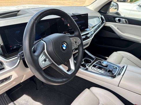 Certified 2024 BMW X7 xDrive40i w/ Executive Package AWD/4WD image 15