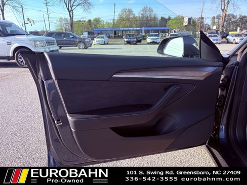 Used 2022 Tesla Model 3 Long Range image 17