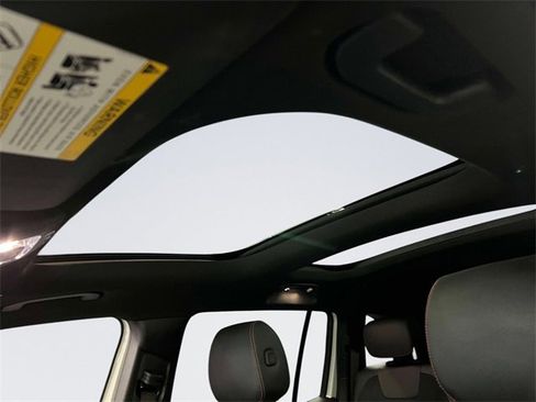 Certified 2022 Mercedes-Benz GLB 250 4MATIC image 20