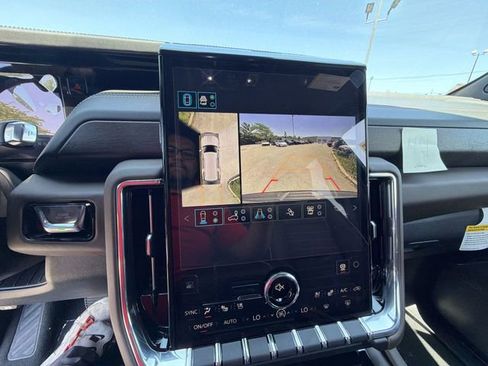 New 2026 GMC Yukon Denali Ultimate AWD/4WD image 14