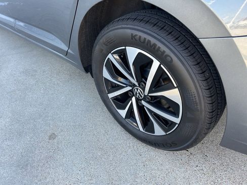 Used 2024 Volkswagen Jetta S image 9