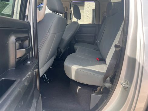 Used 2014 RAM 1500 Express AWD/4WD image 9