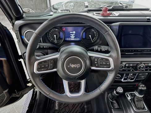 Used 2024 Jeep Wrangler High Altitude AWD/4WD image 17
