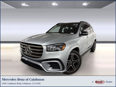 Used 2025 Mercedes-Benz GLS 450 4MATIC image 1