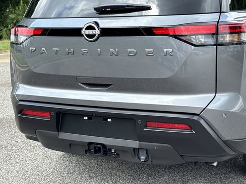 New 2026 Nissan Pathfinder SV w/ SV Premium Package FWD image 28