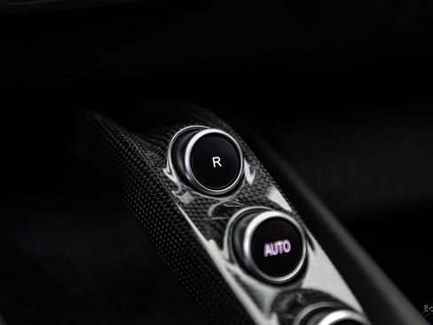 Used 2019 Ferrari 812 Superfast RWD image 73