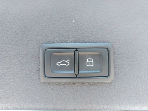 Used 2024 Audi Q8 e-tron Prestige w/ Prestige Package AWD/4WD image 13