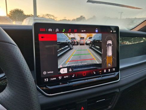 New 2026 Volkswagen Tiguan SE R-Line image 11