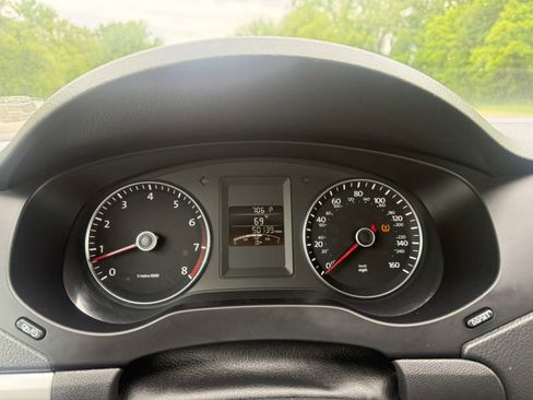 Used 2013 Volkswagen Jetta SE FWD image 17