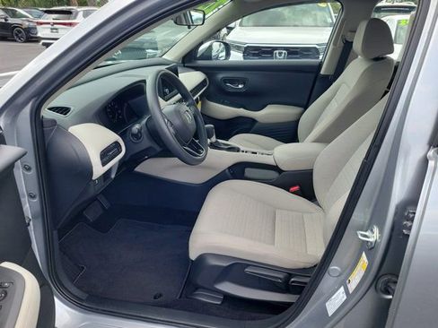 Certified 2025 Honda HR-V LX image 14