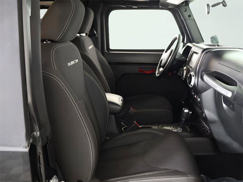 Used 2015 Jeep Wrangler Rubicon image 21