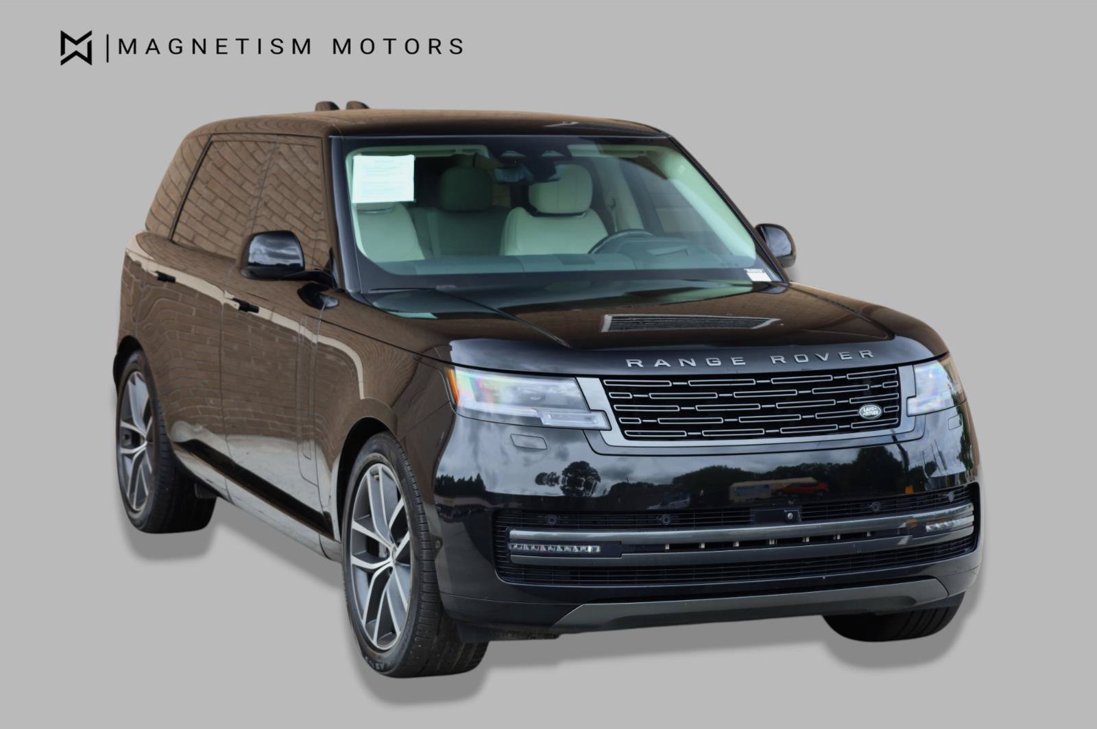 Used 2024 Land Rover Range Rover Long Wheelbase SE AWD/4WD image 5