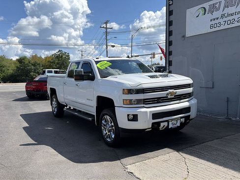 Used 2018 Chevrolet Silverado 2500 LTZ w/ Duramax Plus Package AWD/4WD image 2
