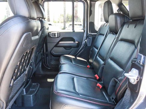 Used 2021 Jeep Wrangler Unlimited Rubicon AWD/4WD image 18