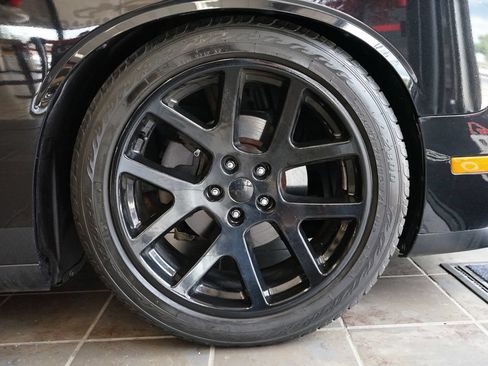 Used 2010 Dodge Challenger SE RWD image 48
