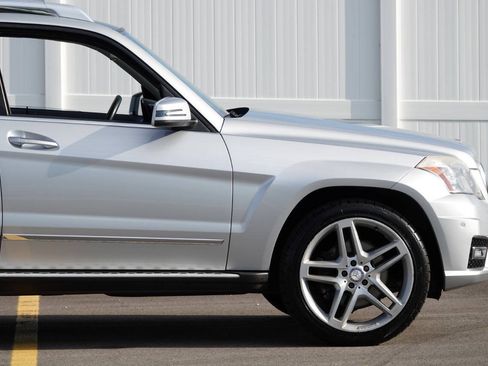 Used 2010 Mercedes-Benz GLK 350 4MATIC image 33