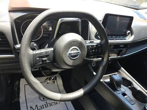 Used 2021 Nissan Rogue S AWD/4WD image 5
