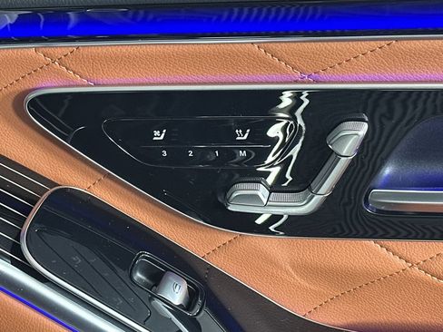 Certified 2025 Mercedes-Benz S 580 4MATIC Sedan image 16