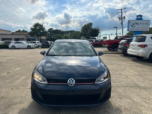 Used 2017 Volkswagen Golf 4-Door FWD image 2