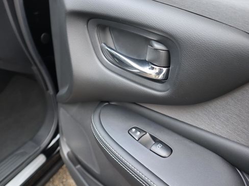 Certified 2024 Nissan Murano SV w/ SV Midnight Edition Package image 46