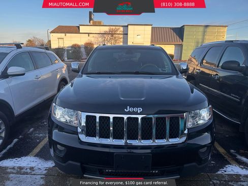 Used 2013 Jeep Grand Cherokee Overland image 6