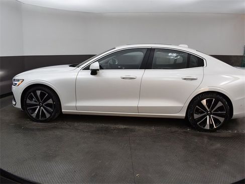 Used 2023 Volvo S60 B5 Ultimate w/ Climate Package image 4