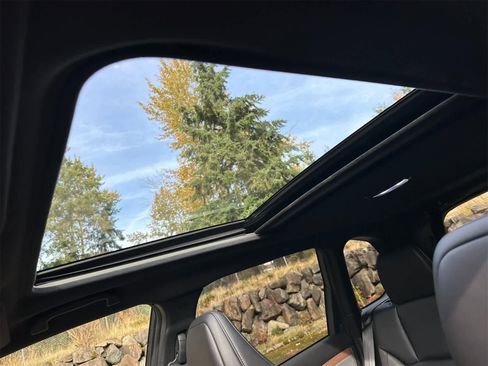 Certified 2025 Subaru Forester Sport image 15