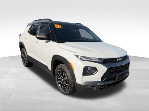 Certified 2021 Chevrolet TrailBlazer ACTIV w/ Convenience Package AWD/4WD image 2