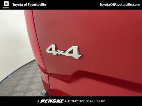 Used 2021 Toyota Tundra SR5 w/ SR5 Upgrade Package image 11