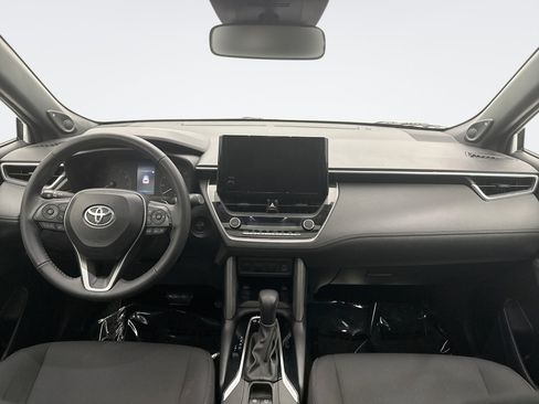 Used 2024 Toyota Corolla Cross AWD Hybrid w/ Moonroof Package image 14