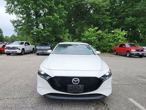 Used 2019 MAZDA MAZDA3 AWD Hatchback w/ Preferred Pkg image 8
