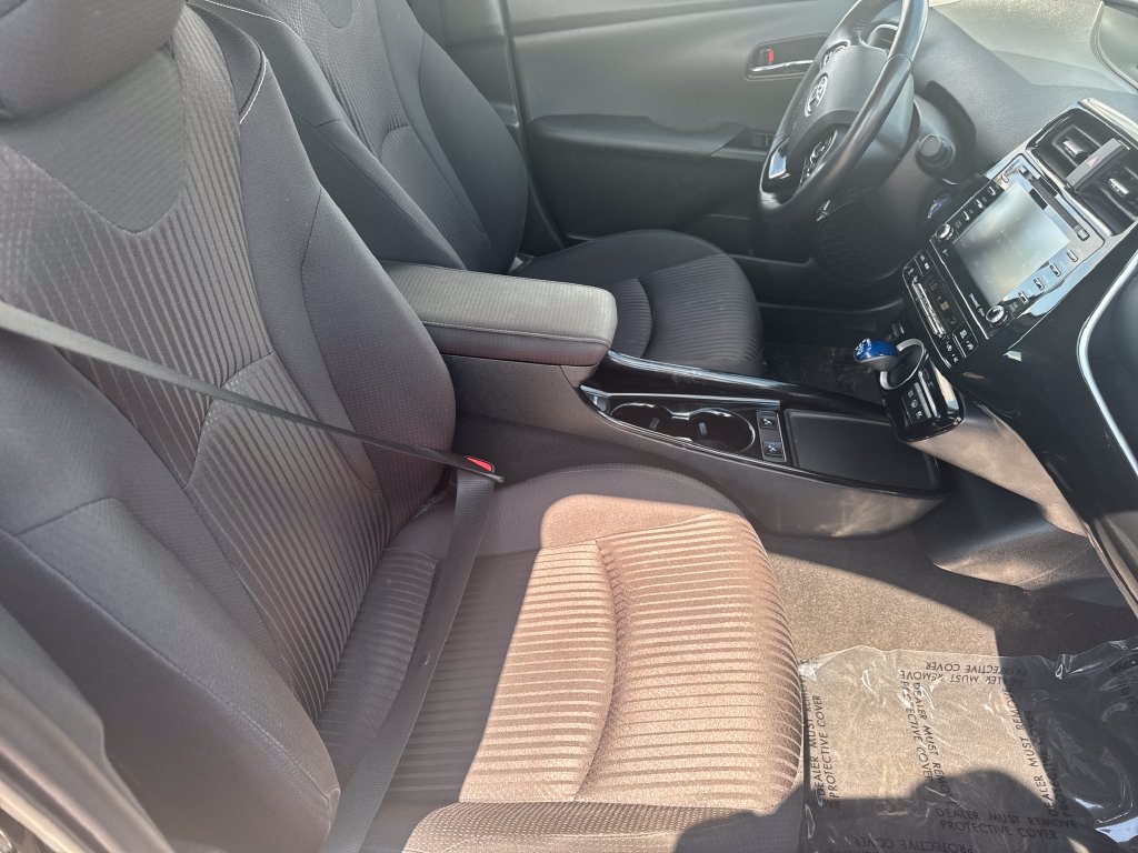 Used 2022 Toyota Prius Prime LE FWD image 13